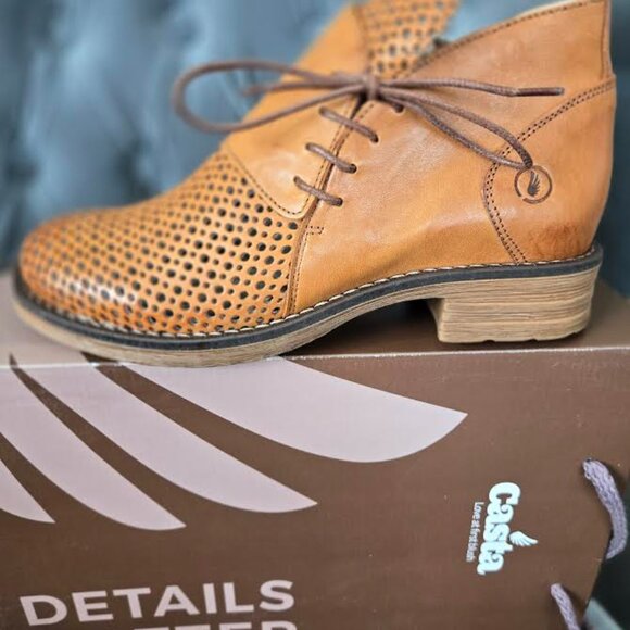 Casta Ravva Size 36 - Picture 2 of 3